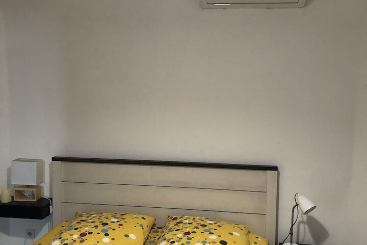 Room 8 of 46