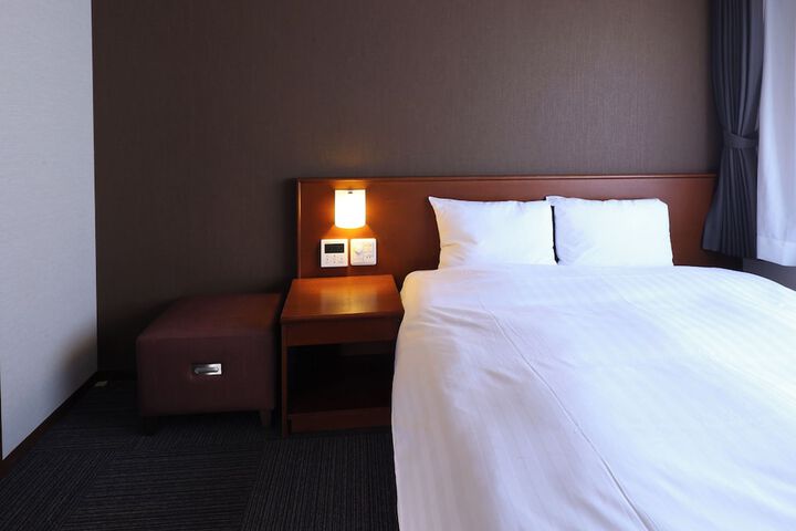 Room 26 of 75