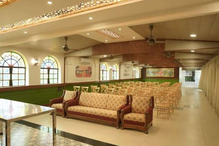 Ballroom/Hall 23 of 33