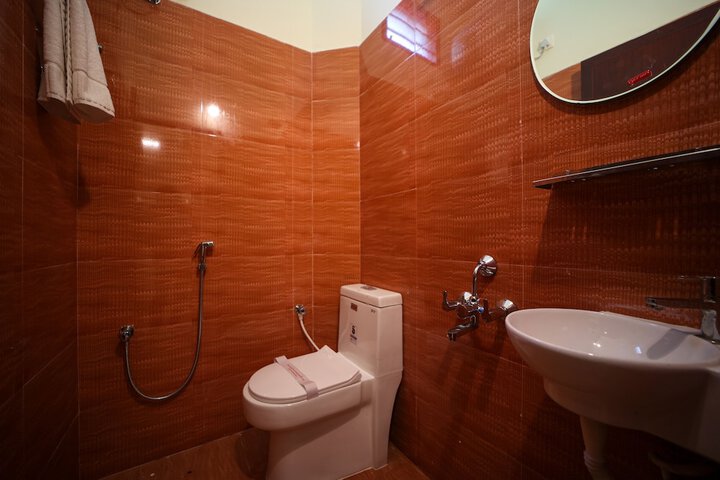 Room 12 of 14