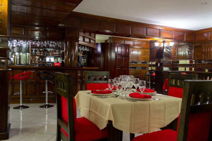 Dining 22 of 41