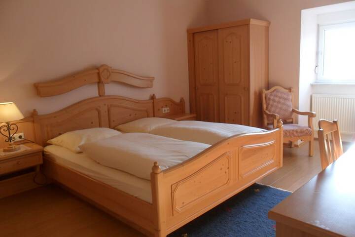 Room 3 of 22