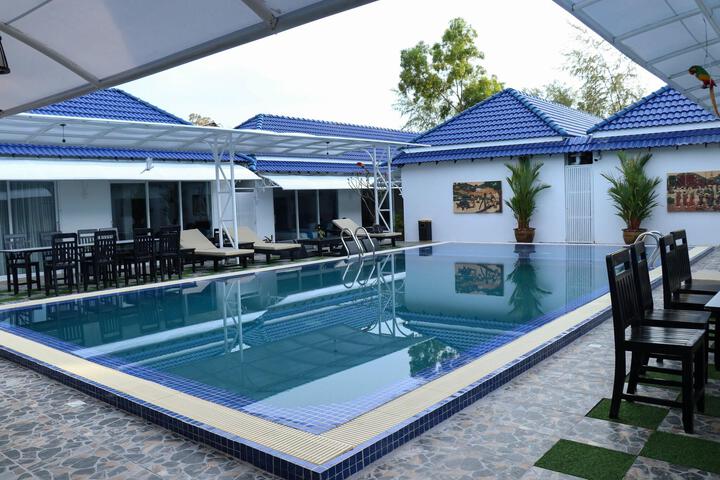 Pool 16 of 45