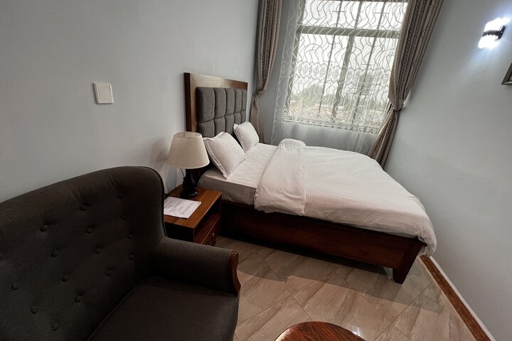 Room 18 of 44