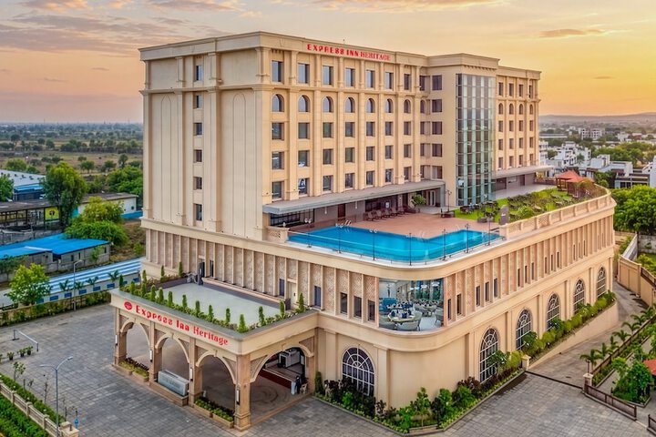 Photo of Hotel Express Inn Heritage