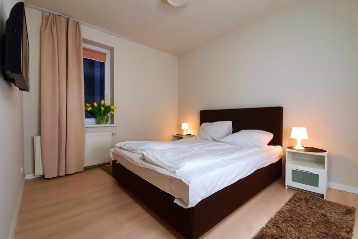 Room 14 of 37