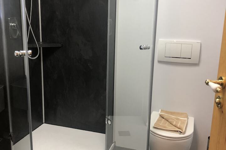 Room 137 of 221