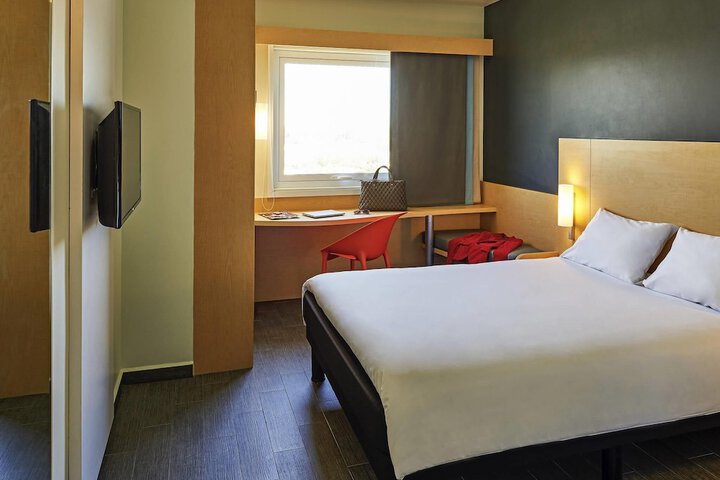 Room 6 of 41