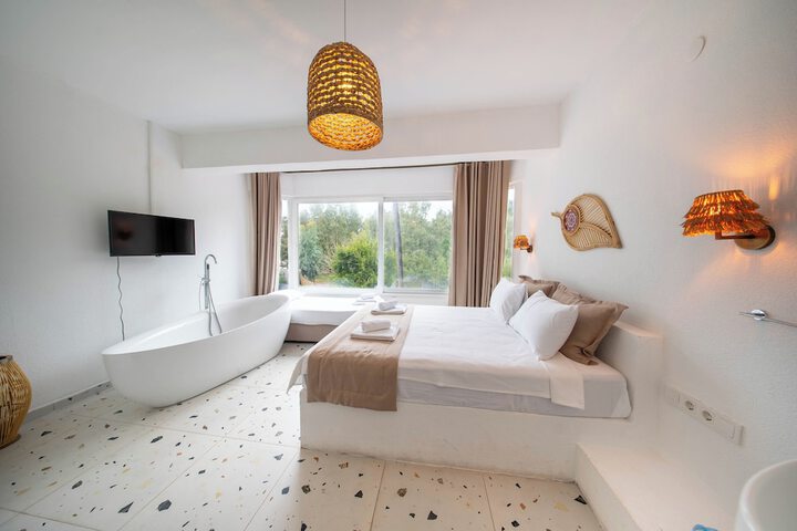 Room 21 of 48