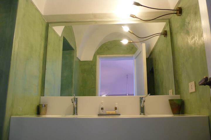 Bath Photo