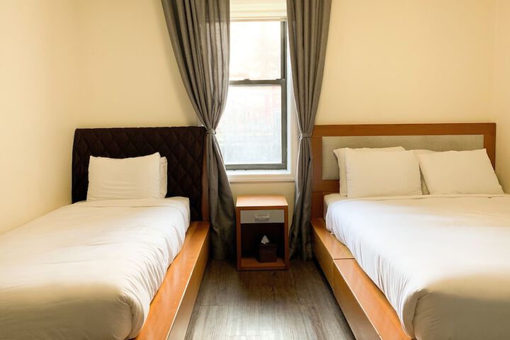 Room 17 of 32