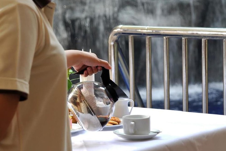 Breakfast/Coffee Service 29 of 40