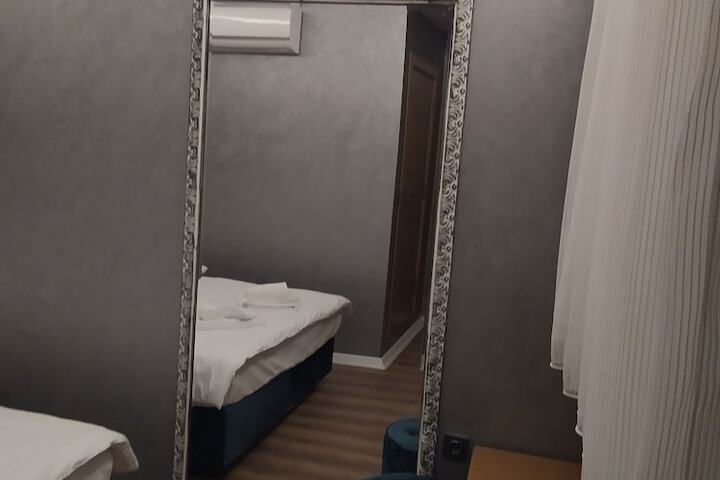 Room 67 of 111