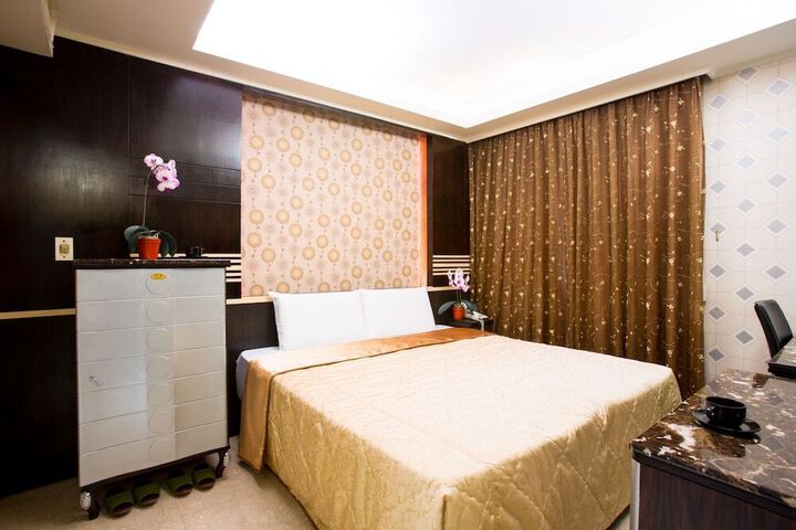 Photo 5