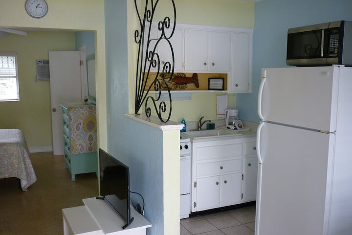 Room 10 of 42