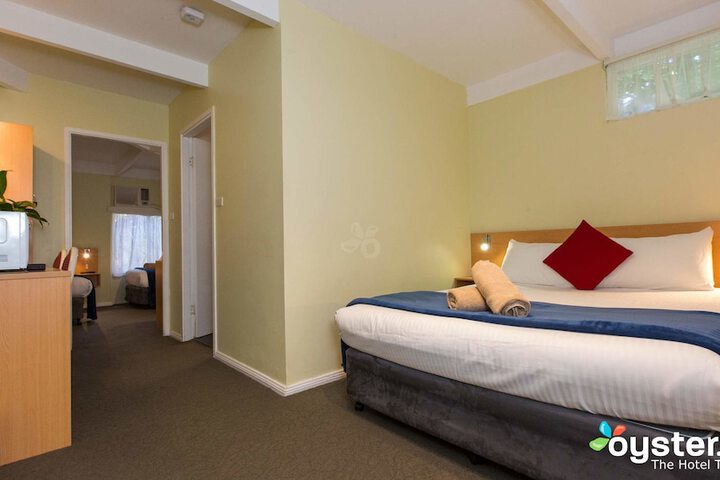 Room 35 of 63