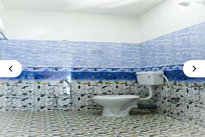 Room 5 of 6
