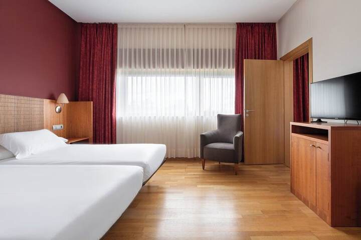 Room 10 of 51