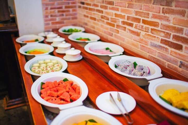 Dining 246 of 298