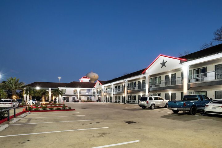 Hotel 56 of 76