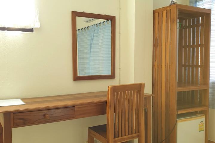Room 10 of 24