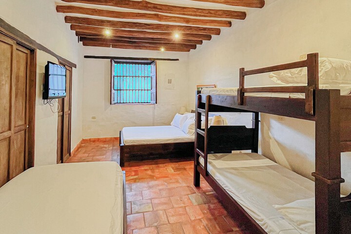 Room 14 of 47