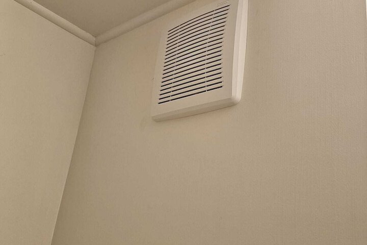 Room 12 of 20
