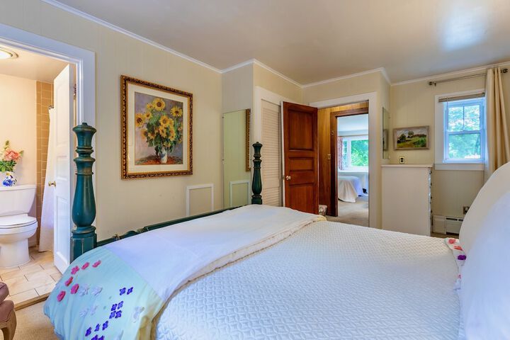 Room 25 of 288