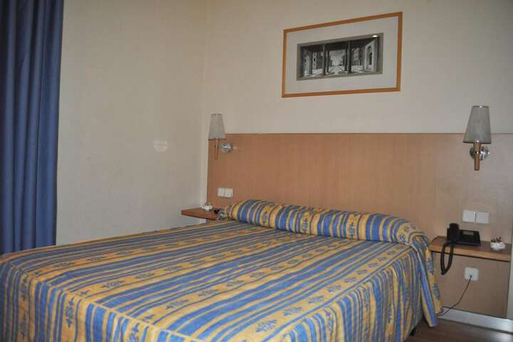 Room 21 of 69