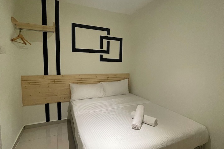 Room 20 of 27
