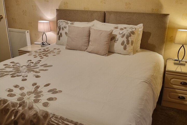 Room 65 of 184