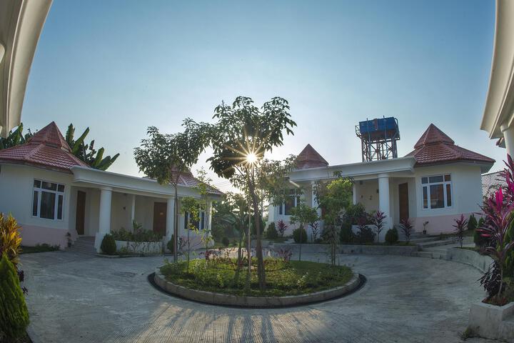 Hotel 1 of 5