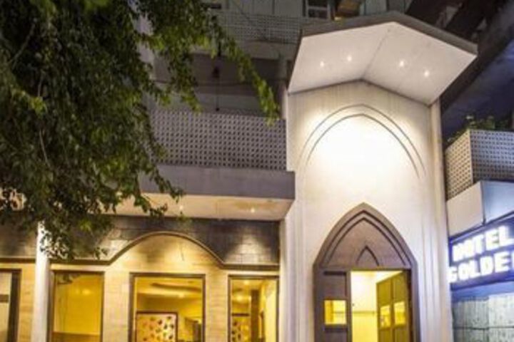 Hotel Entry