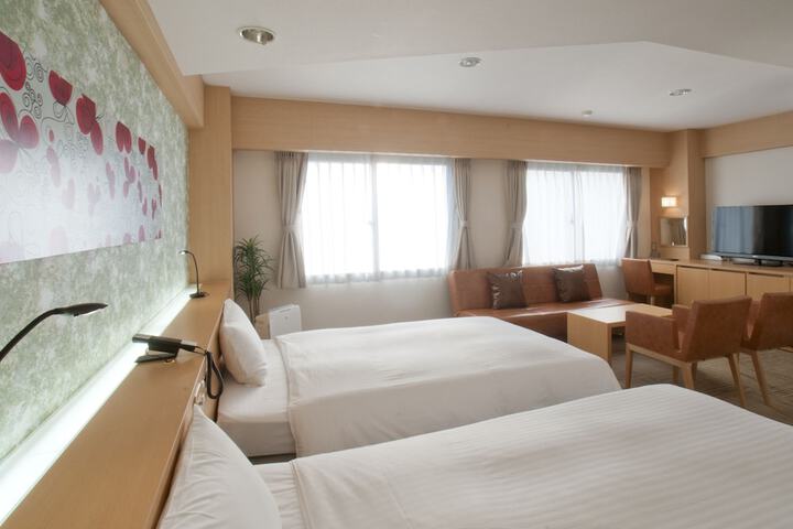 Room 13 of 109