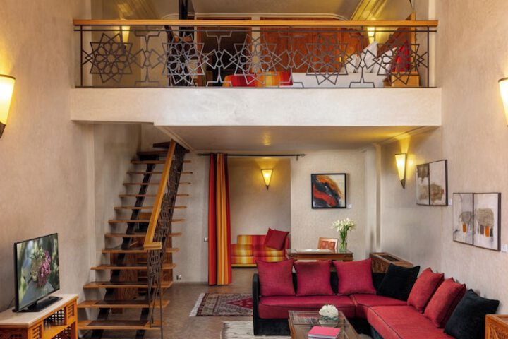 Room 9 of 75