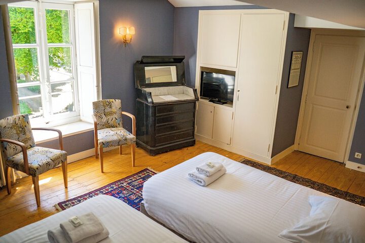 Room 21 of 43