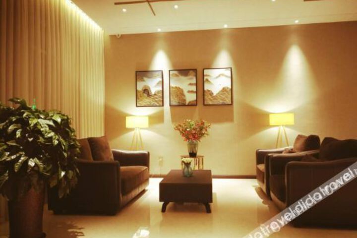 Hotel Interior 3 of 9
