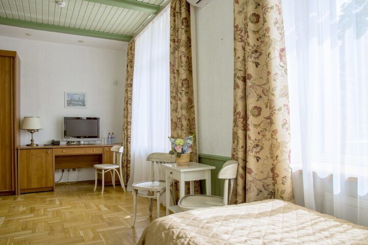 Room 18 of 69