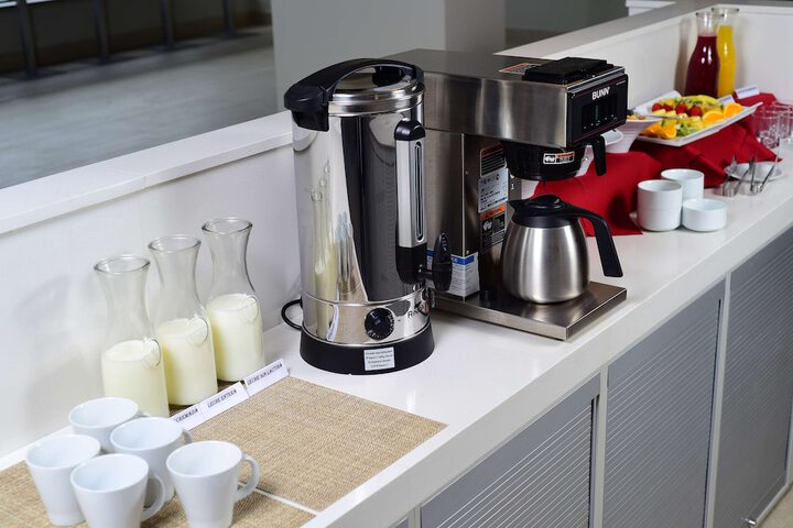 Breakfast/Coffee Service 28 of 50