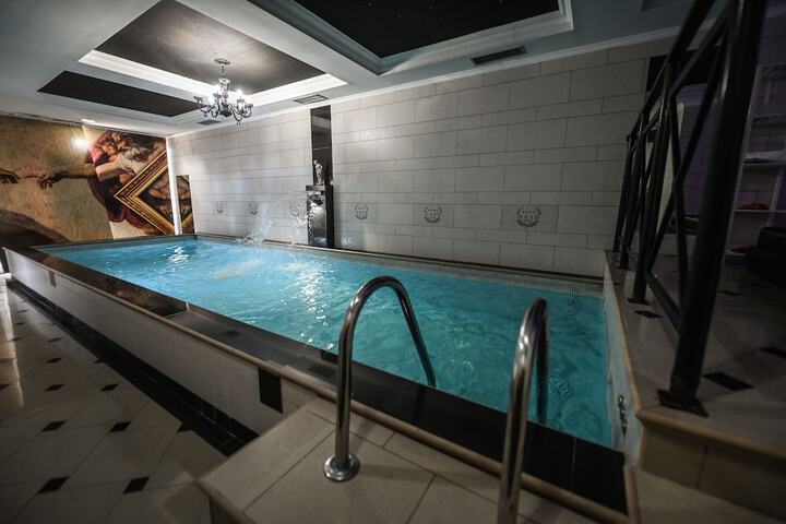 Pool 34 of 67