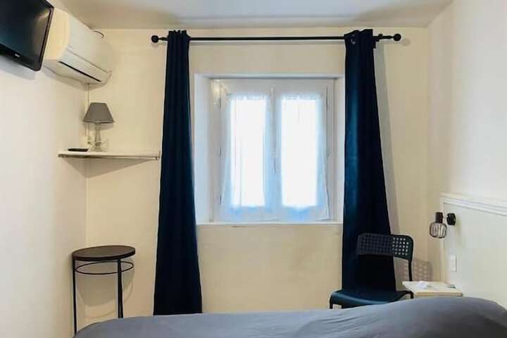 Room 3 of 29
