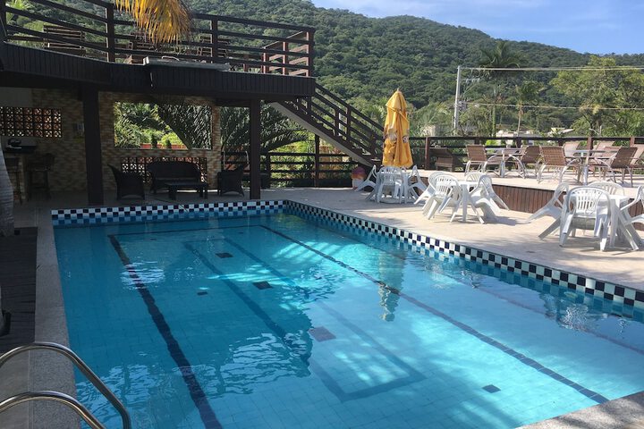 Pool 44 of 56