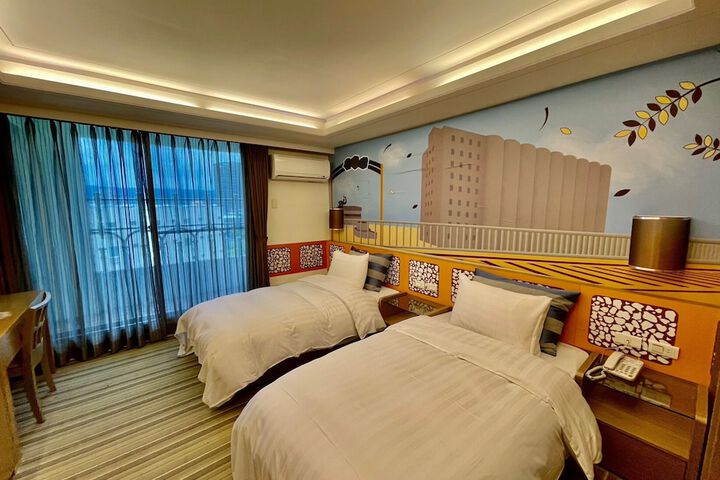 Room 9 of 30