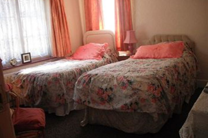Room 7 of 10