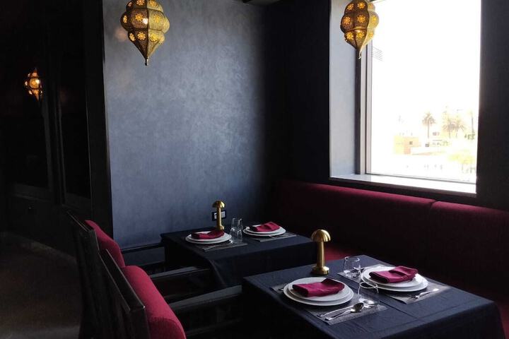 Dining 32 of 47