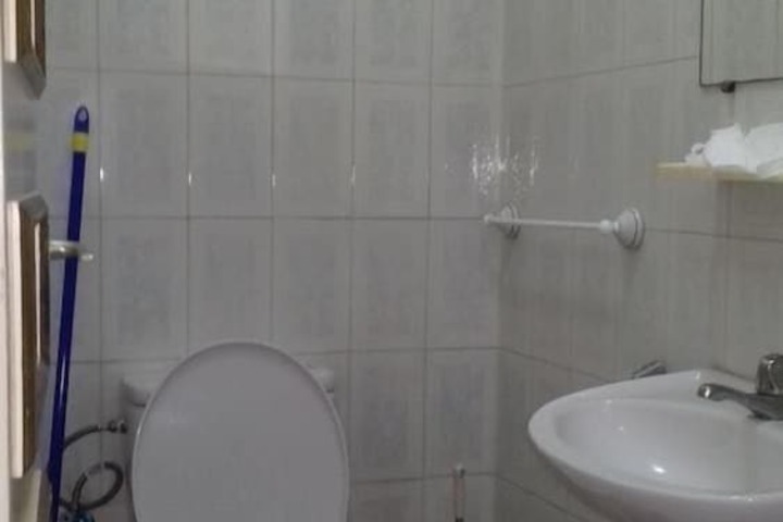 Room 18 of 24