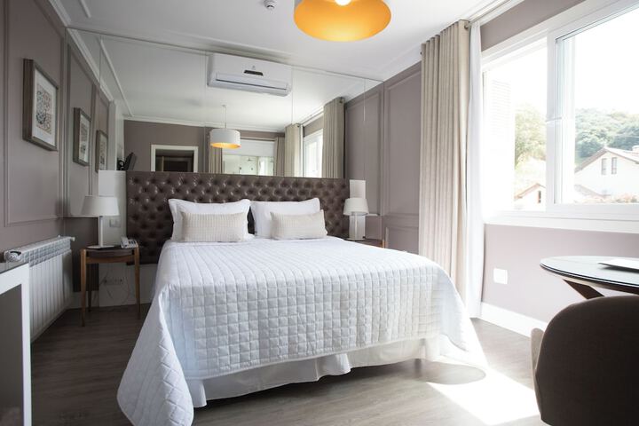 Room 48 of 110