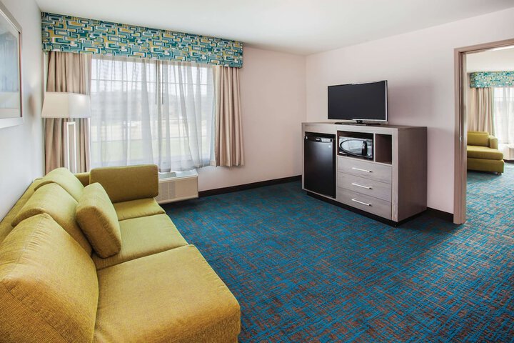 1 King Bed Mobility Accessible (5 of 12)