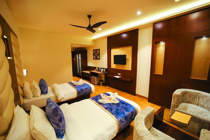 Room 6 of 42