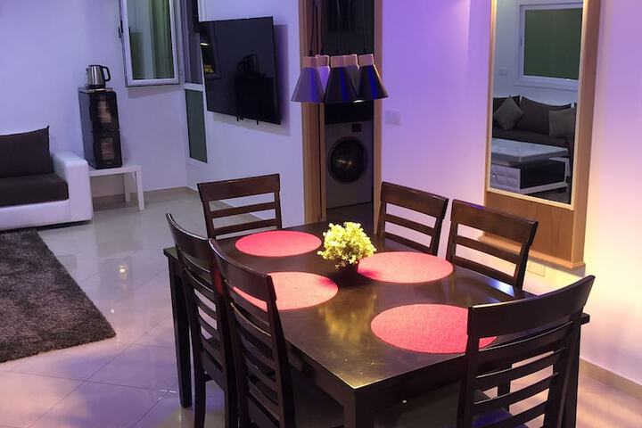Room 4 of 28